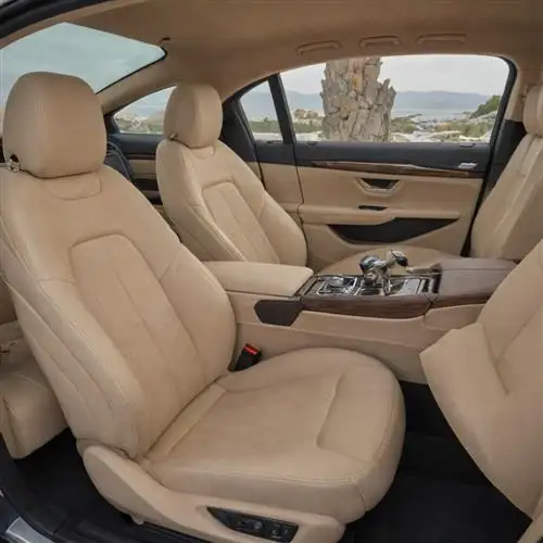 BMW X6 - Indulge in Comfort: The BMW X6's Rejuvenating Massage Seating